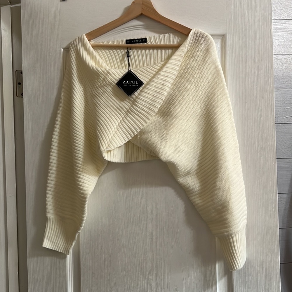 Zaful crop top - Picture 2 of 3
